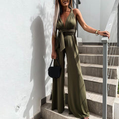 LEE | Elegant sleeveless jumpsuit with plunging V-neckline and wide legs