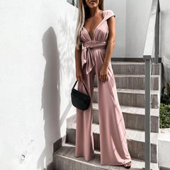 LEE | Elegant sleeveless jumpsuit with plunging V-neckline and wide legs