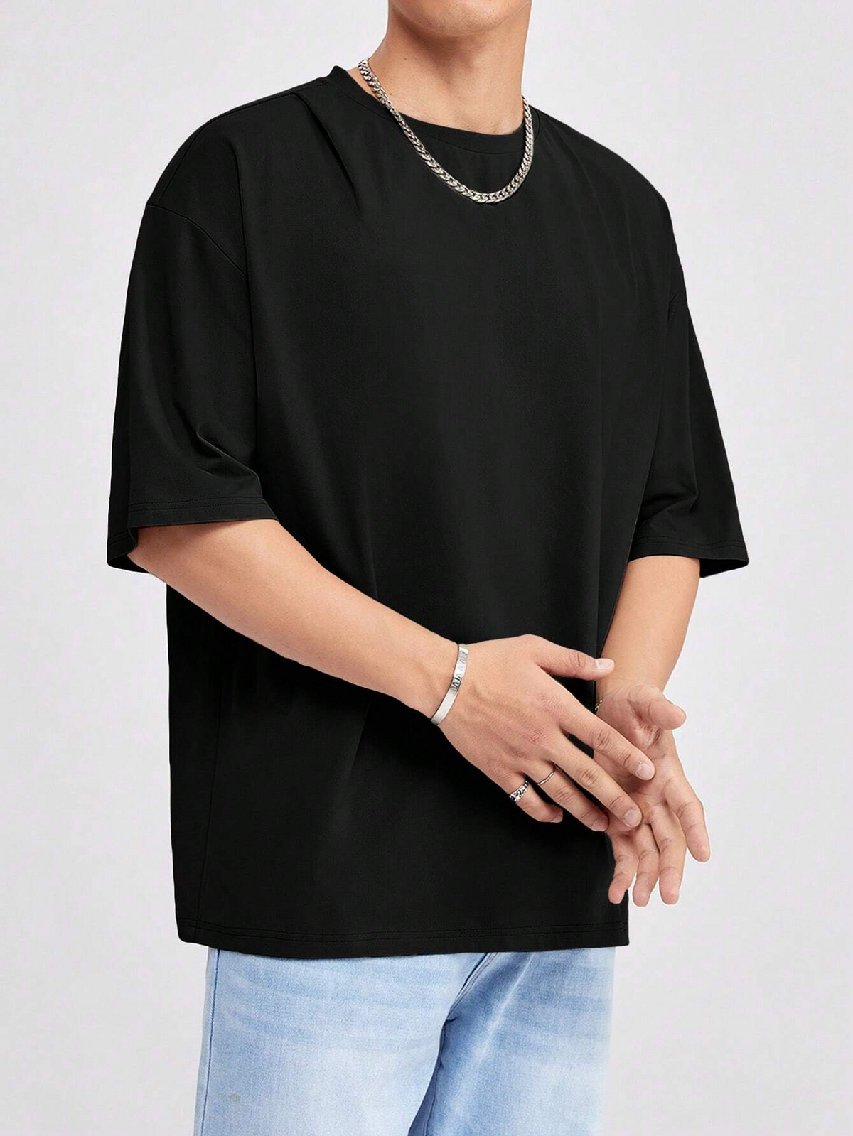 Justin - Black Oversized T-Shirt for Summer